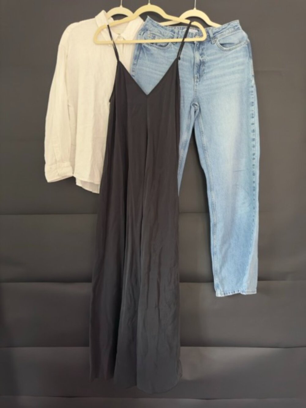 COASTAL CAPSULE: Zara Wide Leg Jeans + A&F Linen ButtonDown + Zara Black Maxi